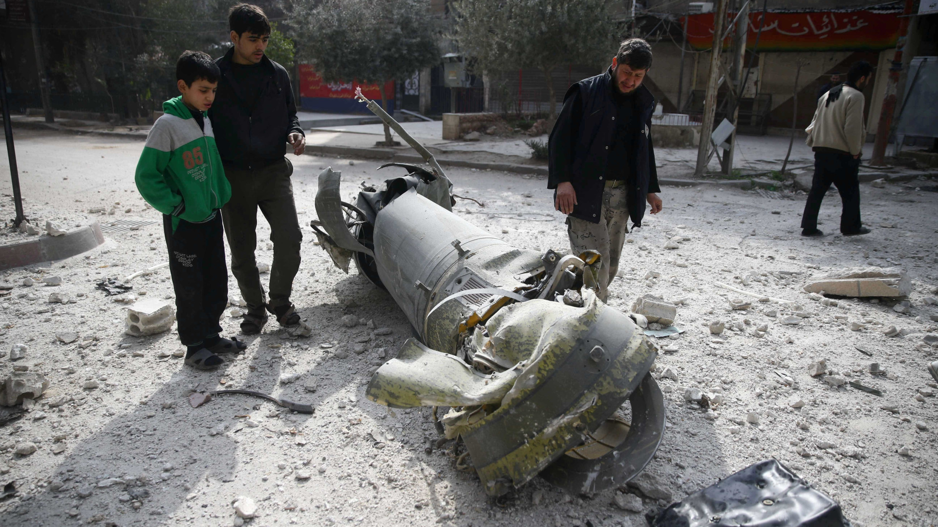 Governo sírio retoma bombardeios em Ghouta Oriental neste domingo