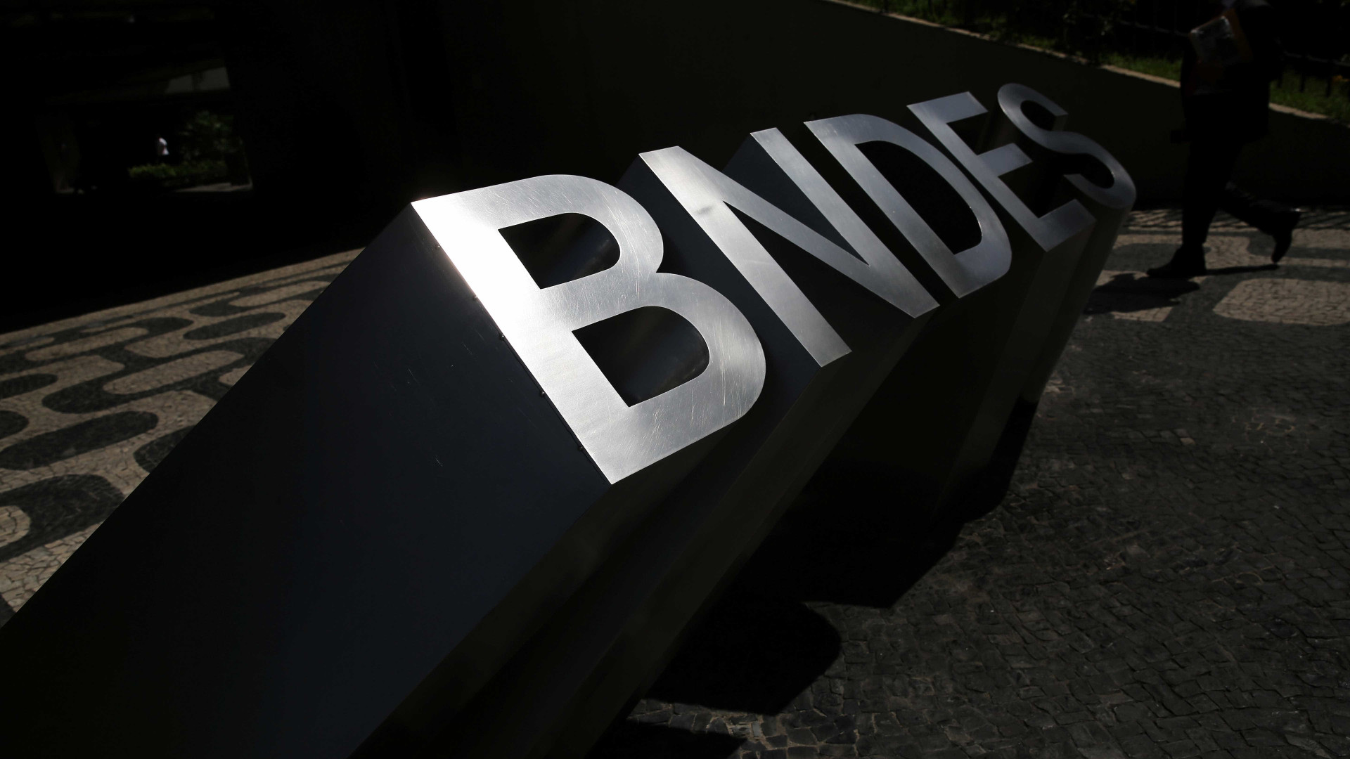 BNDES devolverá R$ 30 bilhões ao Tesouro em abril