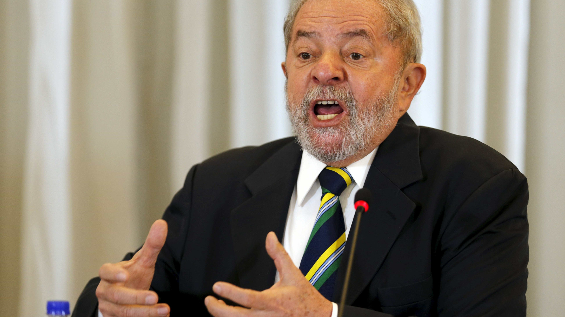 Lula chama FHC e Dilma no processo do sítio de Atibaia