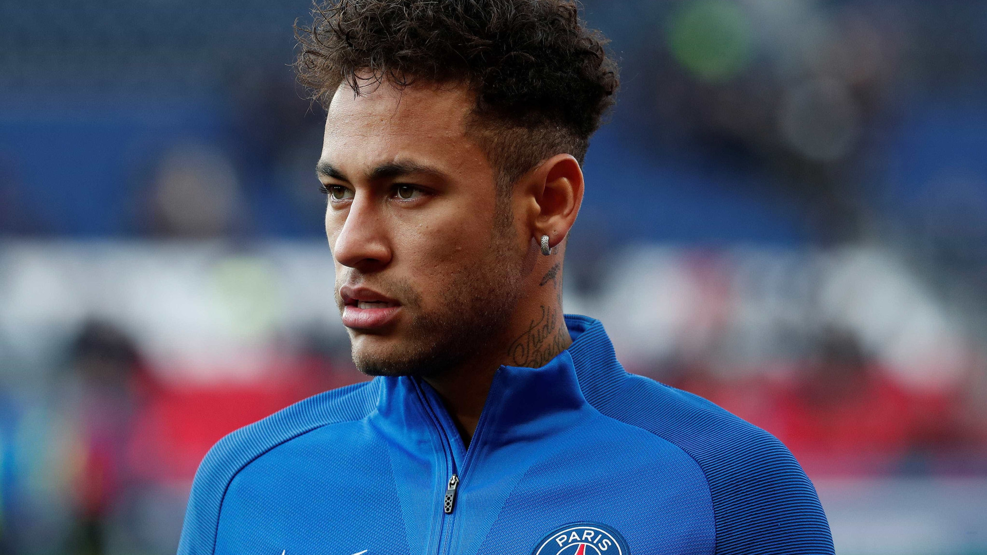 Preparador físico vê 'lado bom' em lesão de Neymar