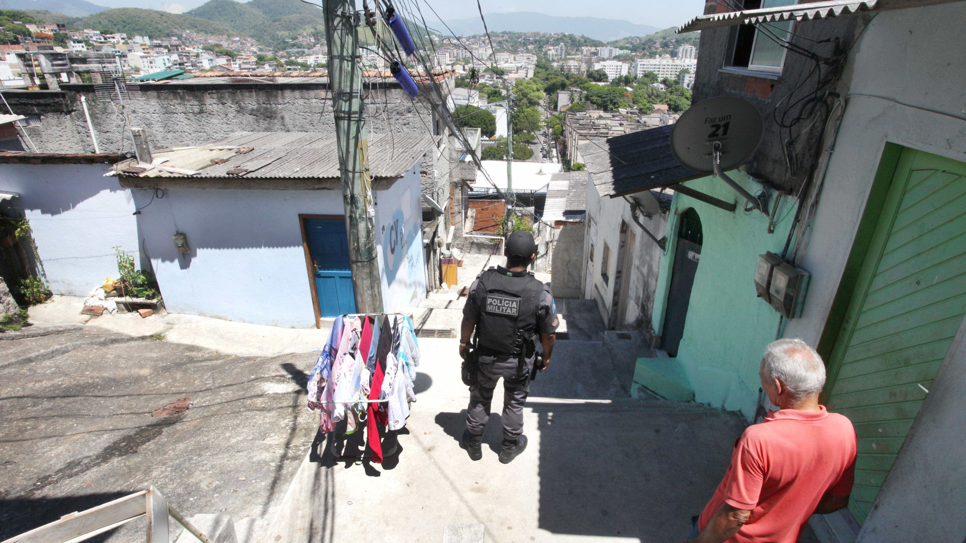 Bairro registra 17h de tiroteio em um dia no Rio de Janeiro