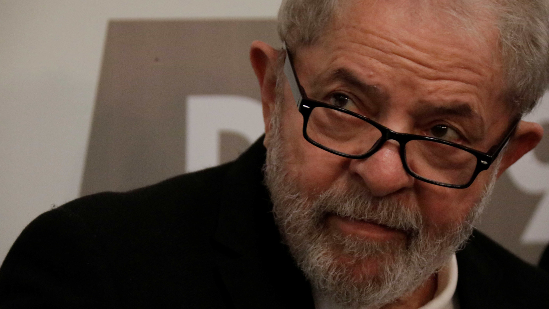 Ataque à caravana de Lula será tratado como tentativa de homicídio
