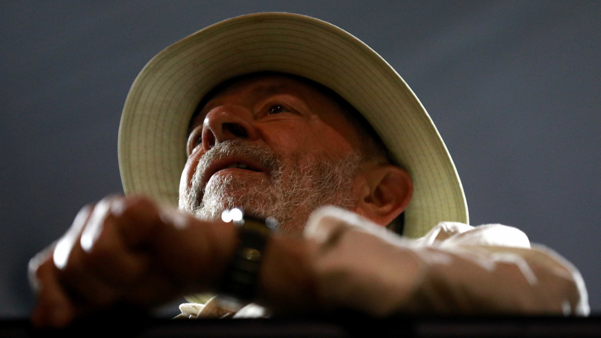 Lula deve decidir nas próximas horas como cumprirá ordem de prisão