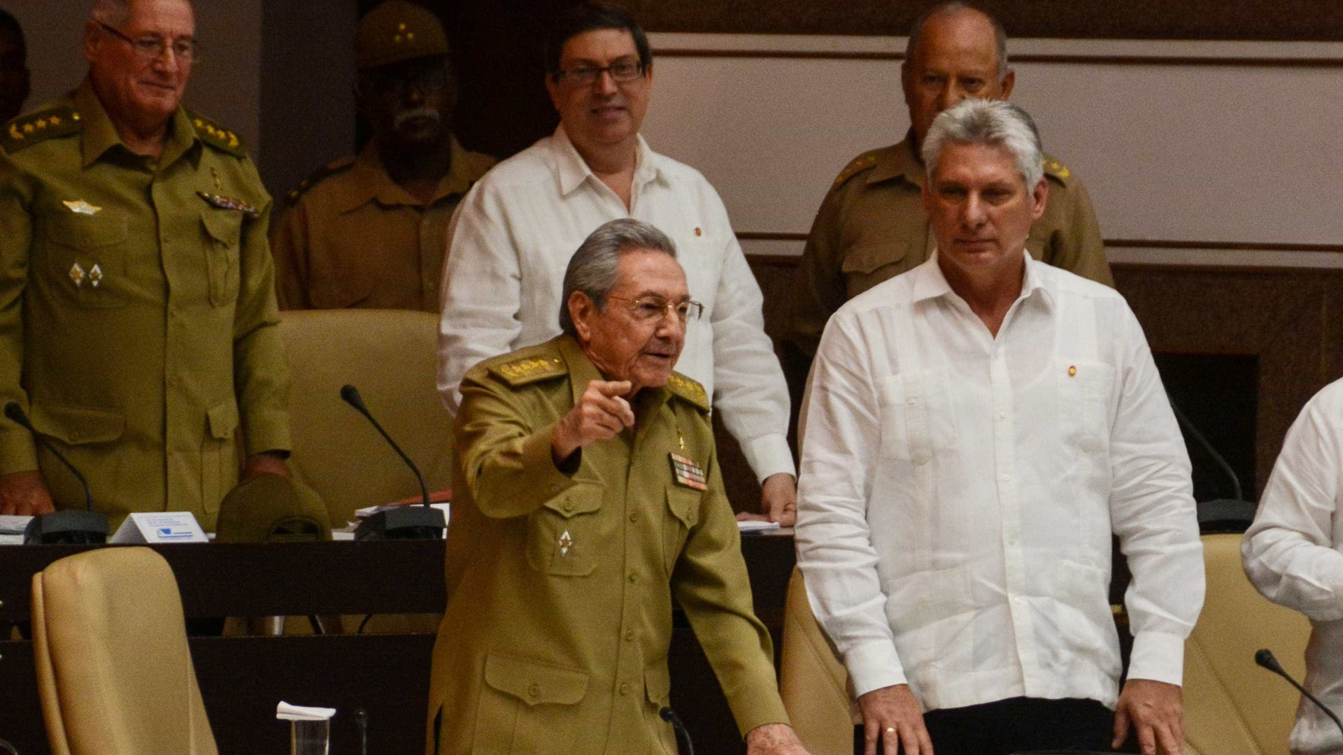 Em 1º discurso, Miguel Díaz-Canel promete defender legado dos 'Castro'