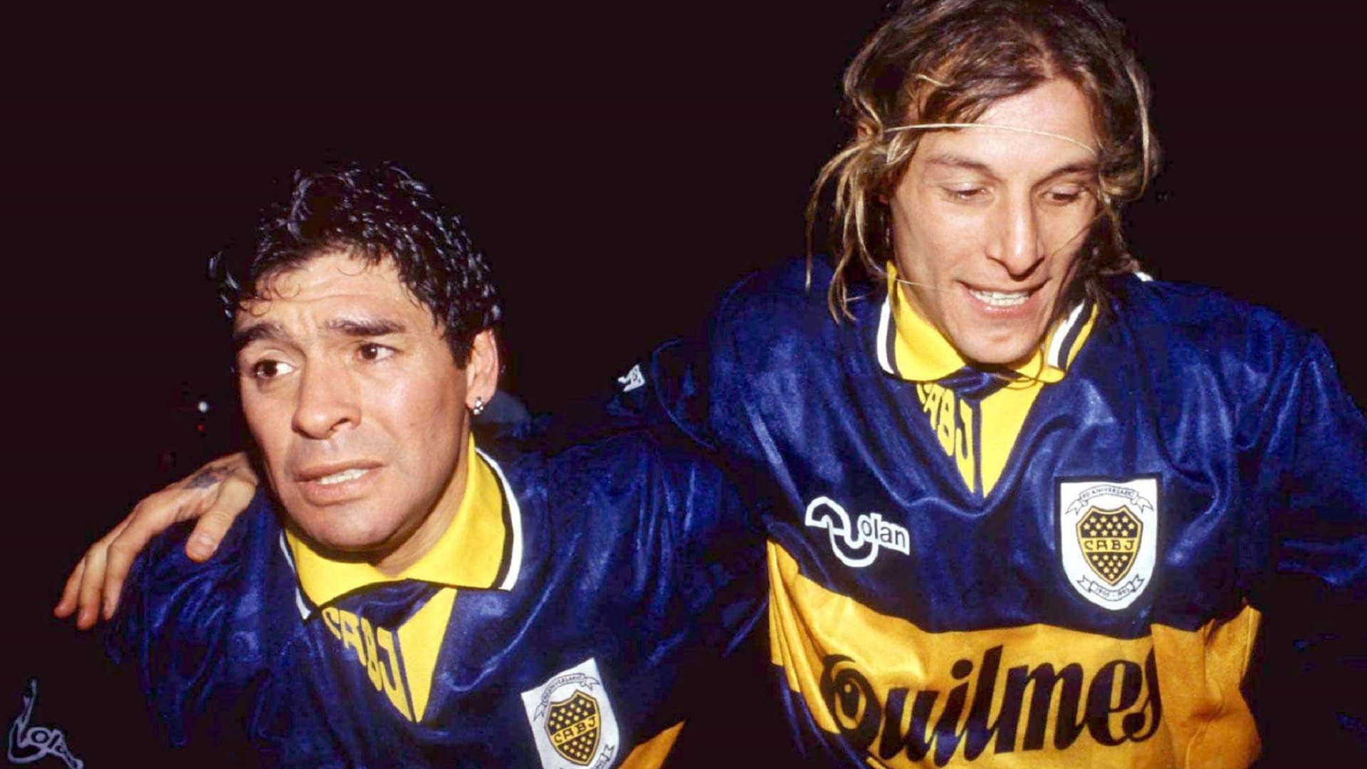 Ex-craque argentino diz que Maradona é melhor que Messi