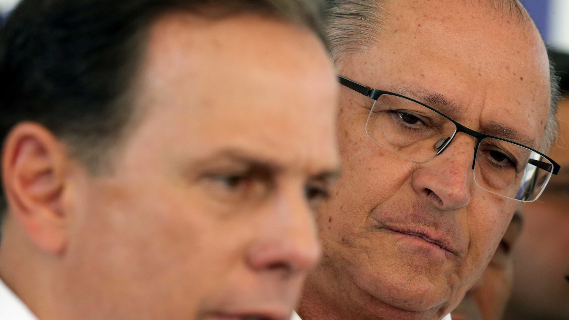 Em crise, PSDB debate obrigar declaração de apoio a Doria e Alckmin