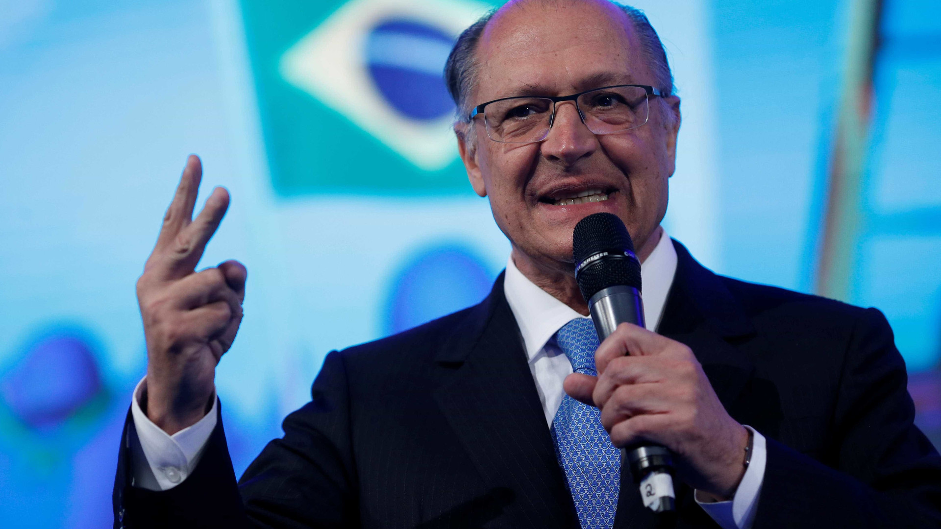 'Ele certamente não vai ser candidato', diz Alckmin sobre Aécio