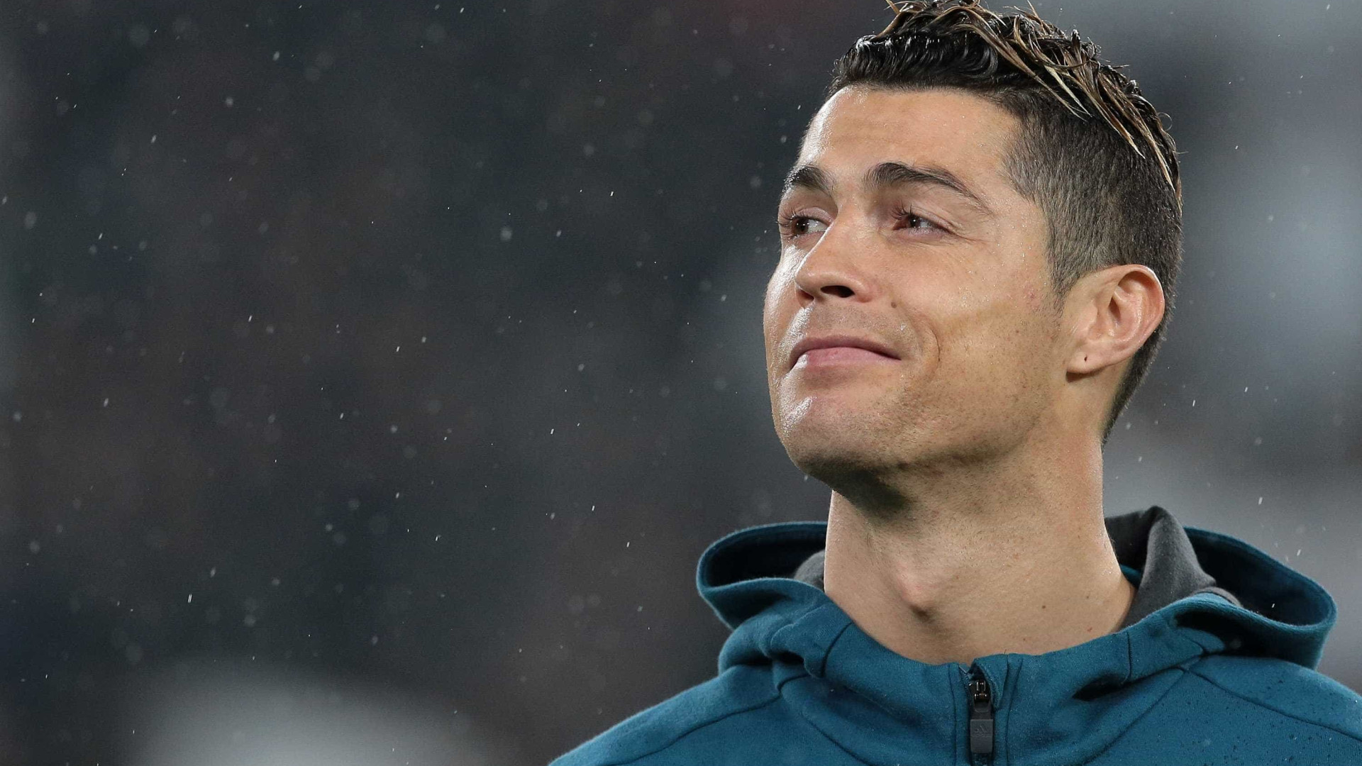 Cristiano Ronaldo ganha presente da TV Globo