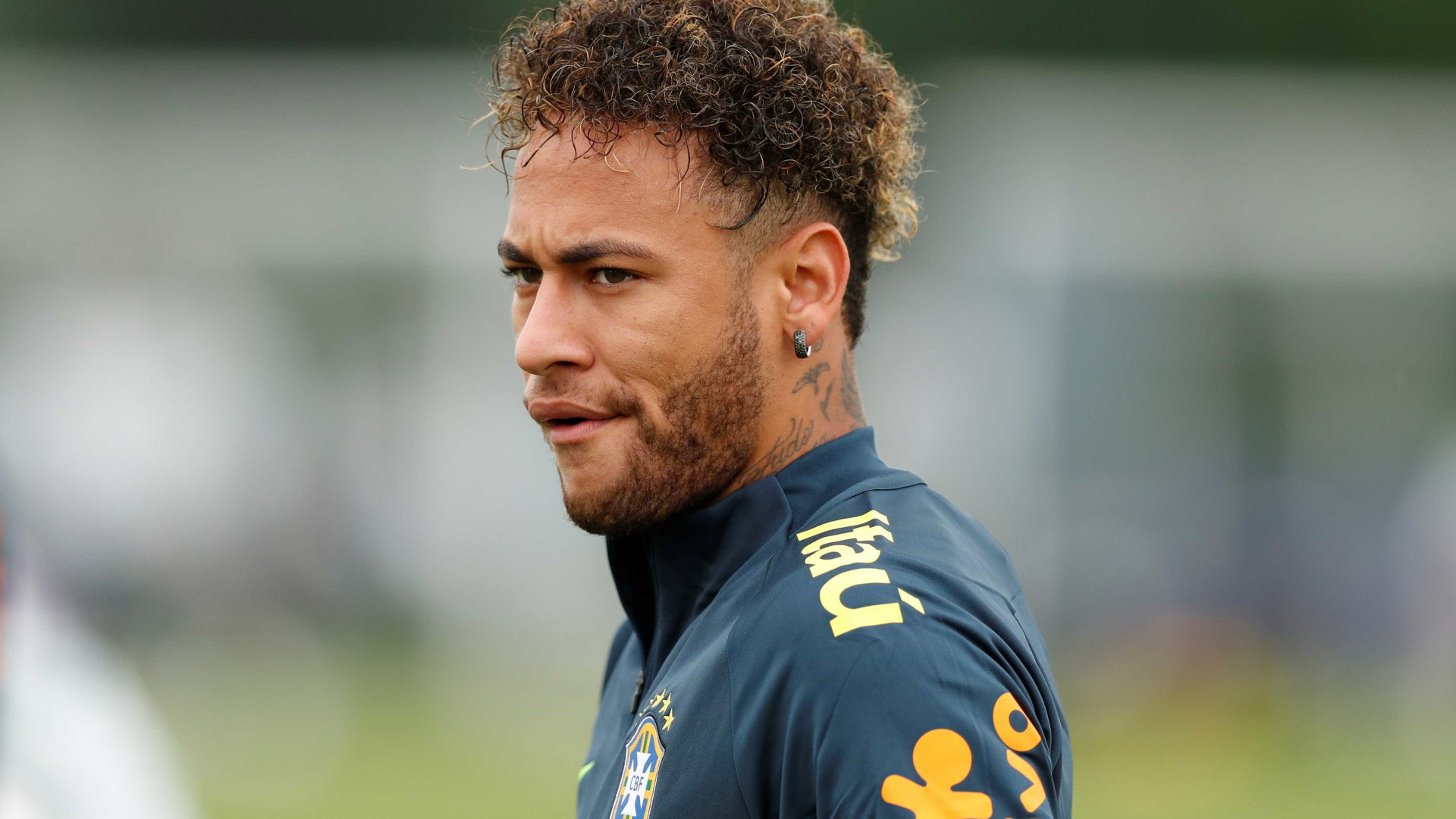 Trauma da lesão já acabou, diz Neymar após 1º jogo como titular