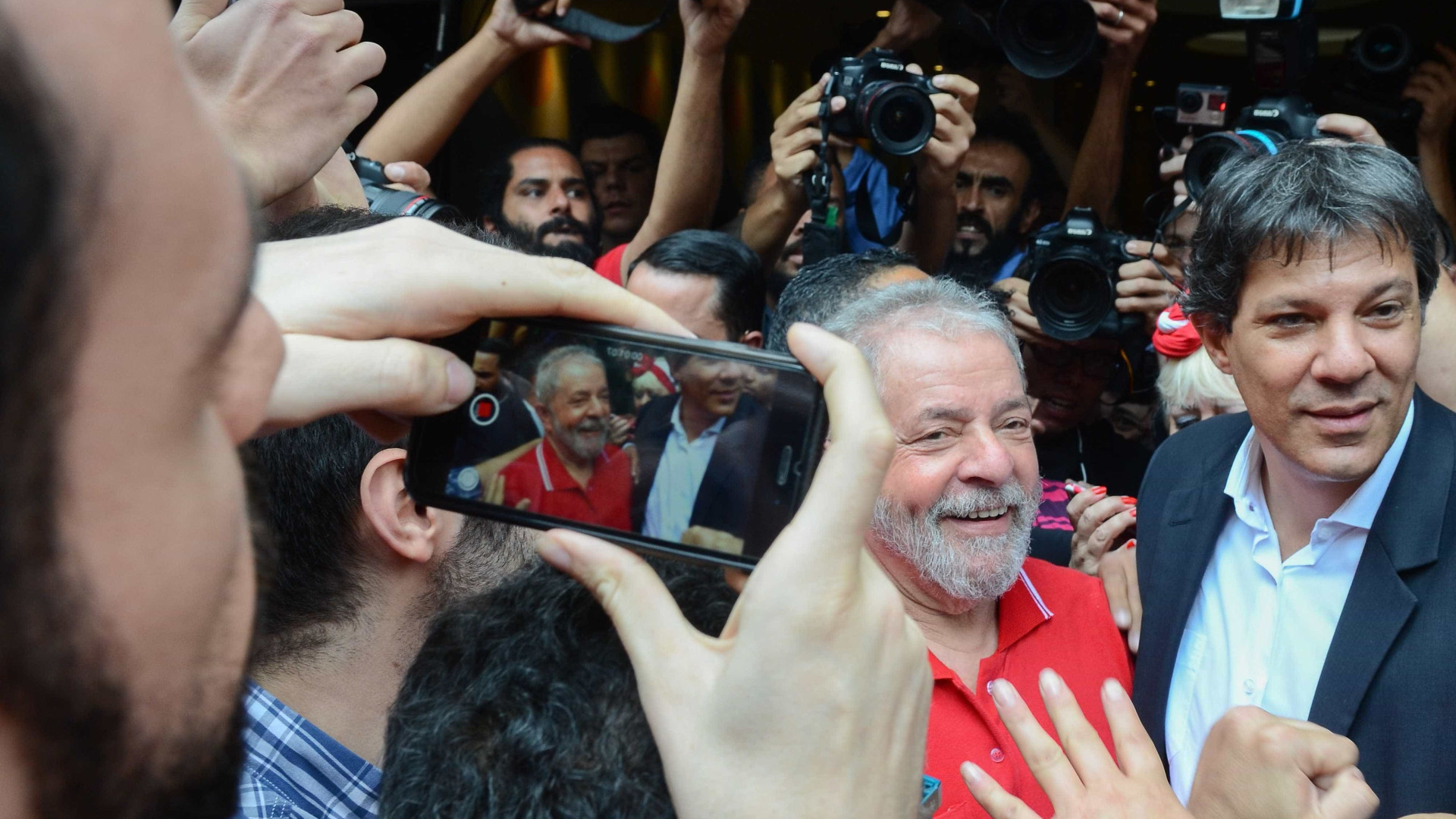 Haddad visita Lula na prisão, pela 1ª vez, nesta quinta-feira