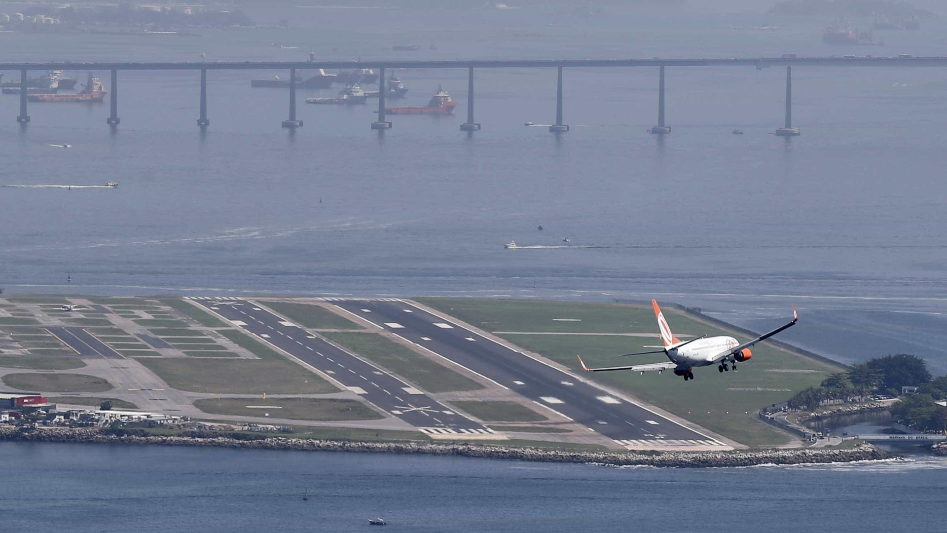 Pelo menos 14 aeroportos registram falta de combustível, diz Infraero