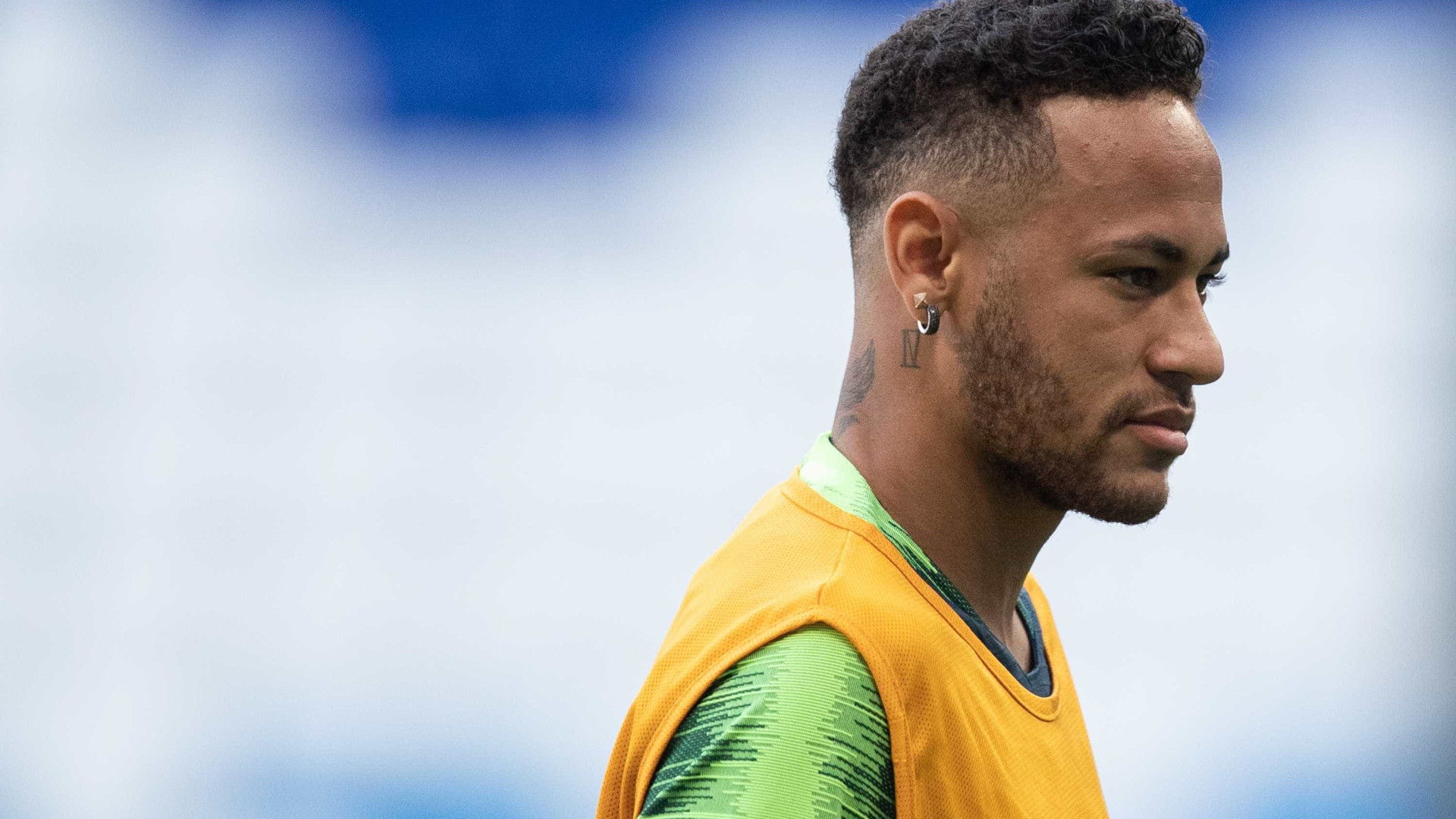 Neymar confidencia a ‘parças’ que ficará no PSG por mais um ano