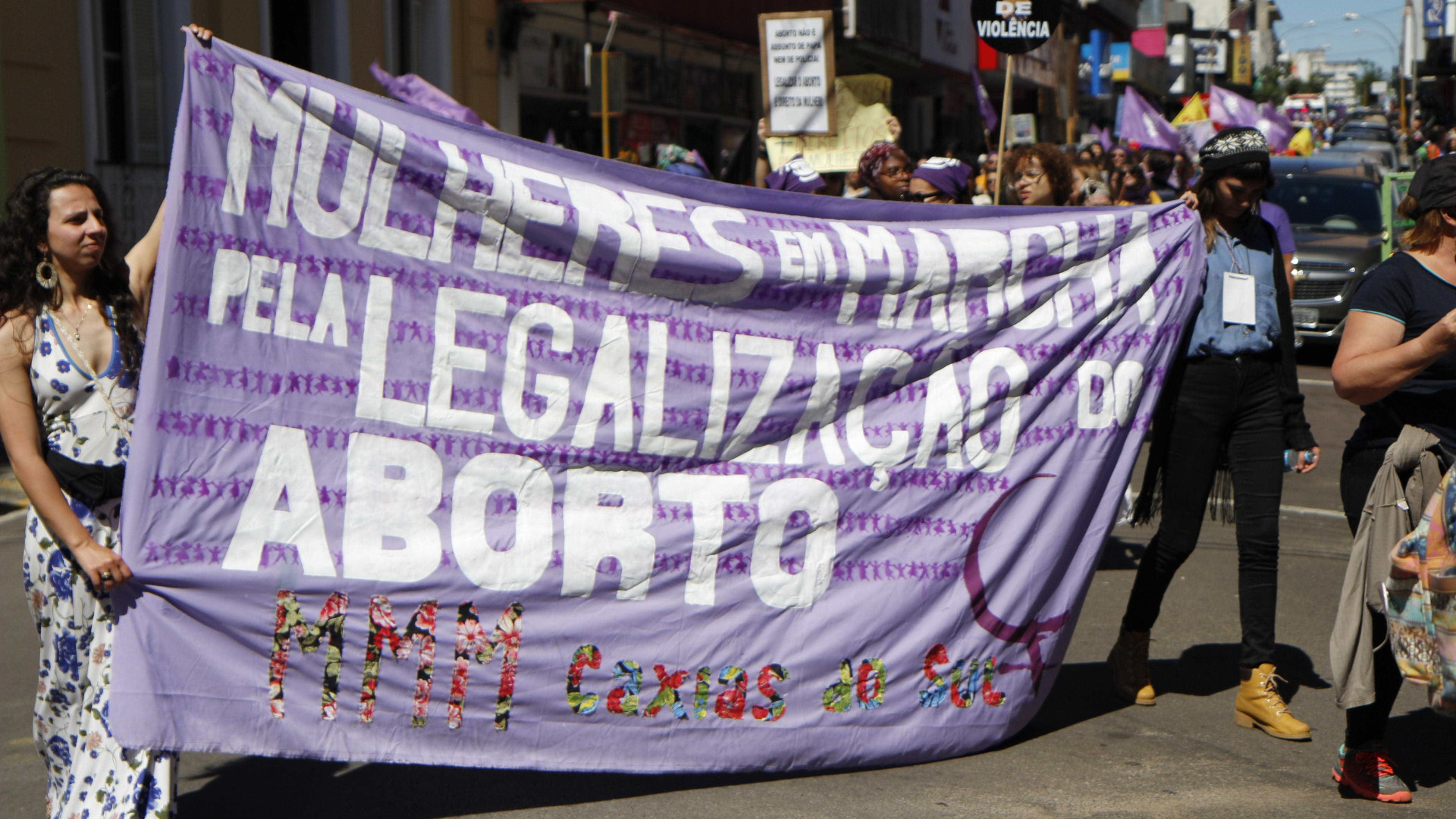 Descriminalização do aborto volta a ser pauta no STF; entenda