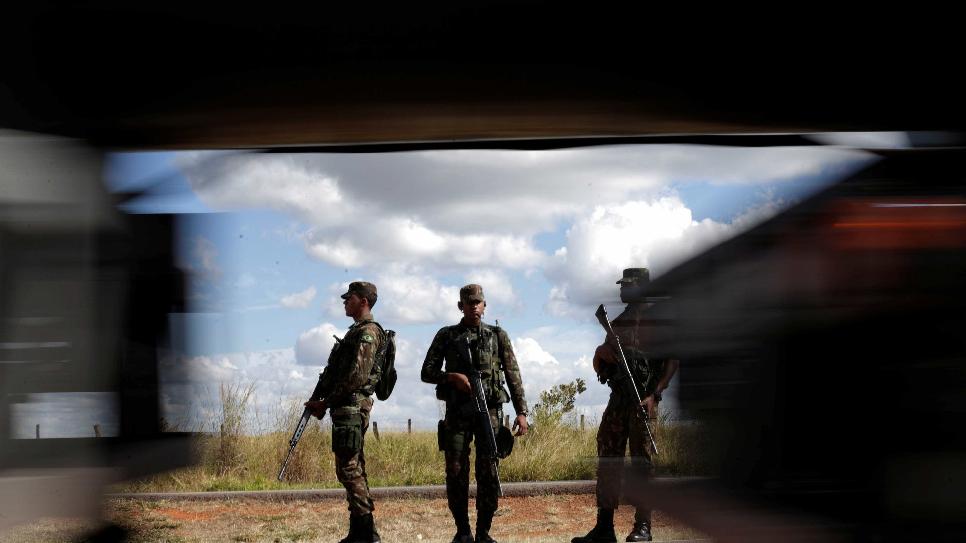 Forças federais e estaduais fazem operação em Campos dos Goytacazes