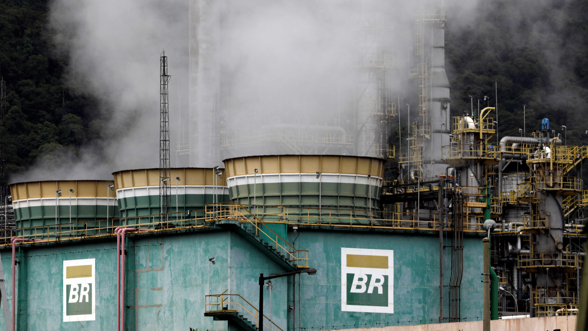 Petrobras espera retomar operações em sua maior refinaria