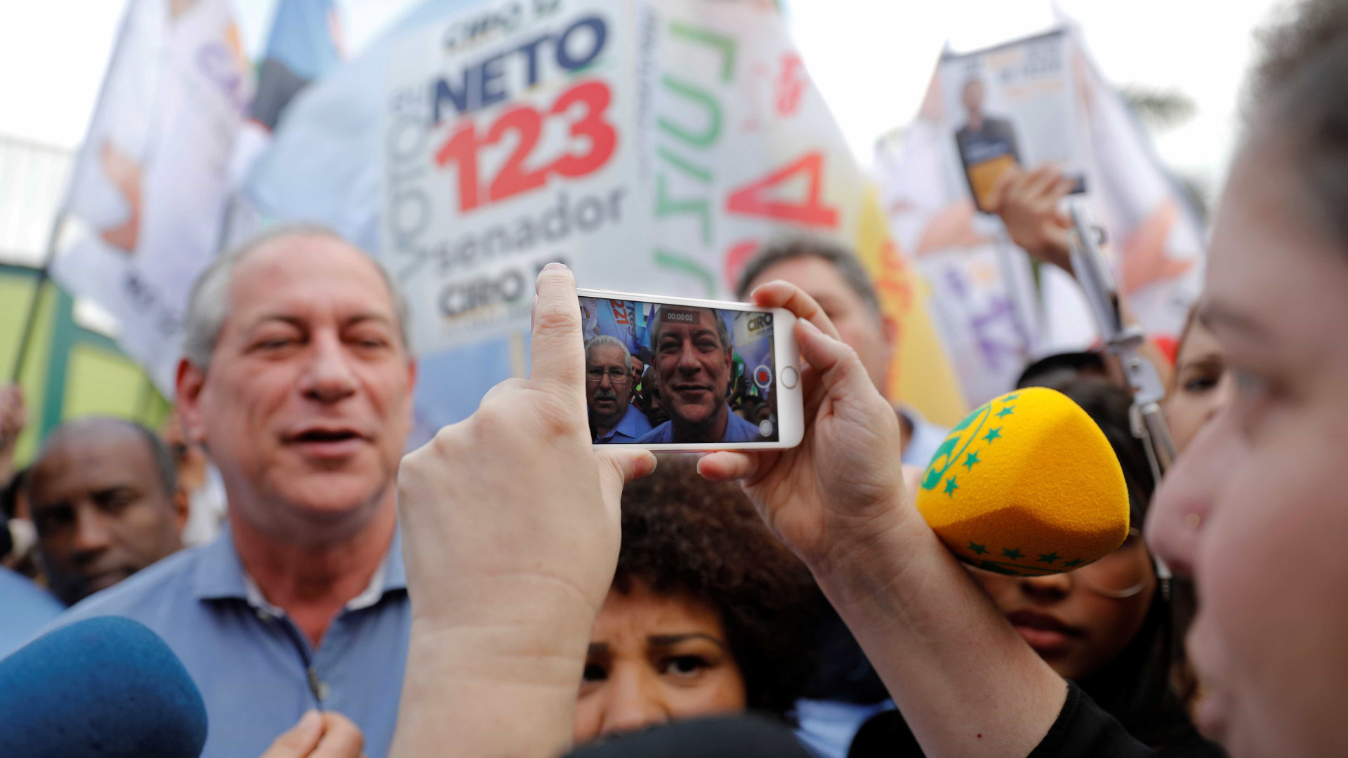 Em campanha em SP, Ciro diz que só quer unir o Brasil 'que é decente'