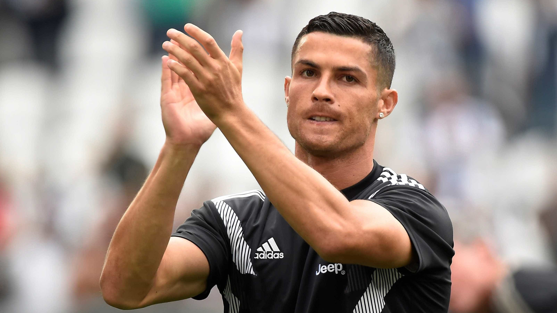Após expulsão na Juve, Cristiano Ronaldo leva só 1 jogo de suspensão