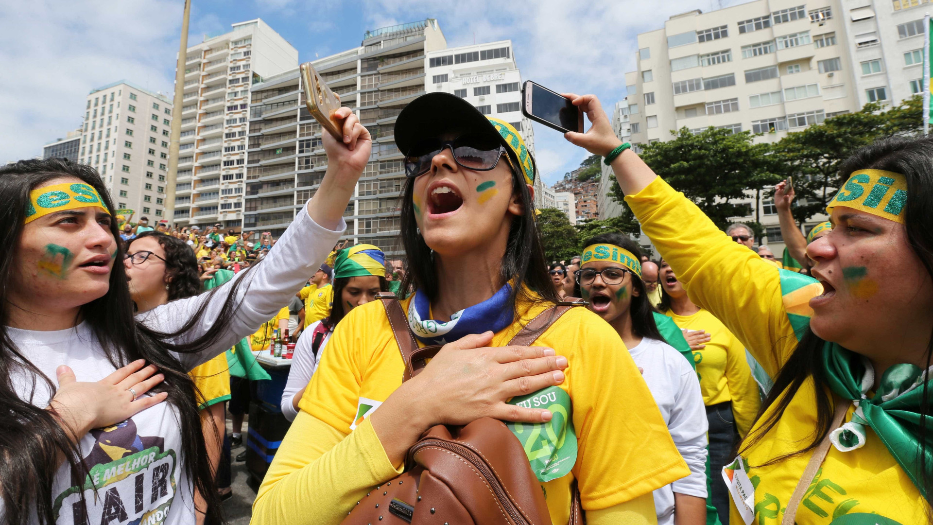 Eleitores de Bolsonaro ironizam suspeita de irregularidade em eleição