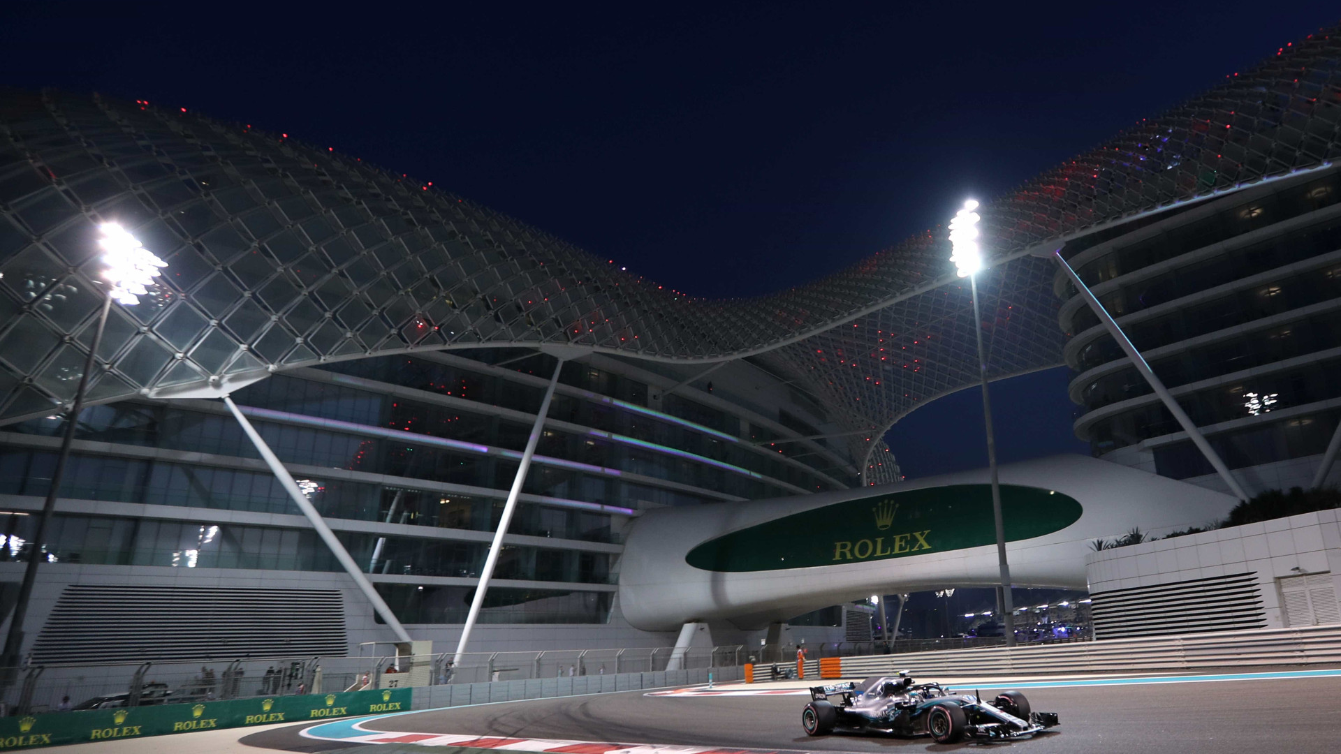 Bottas inicia treinos livres do GP de Abu Dhabi na frente