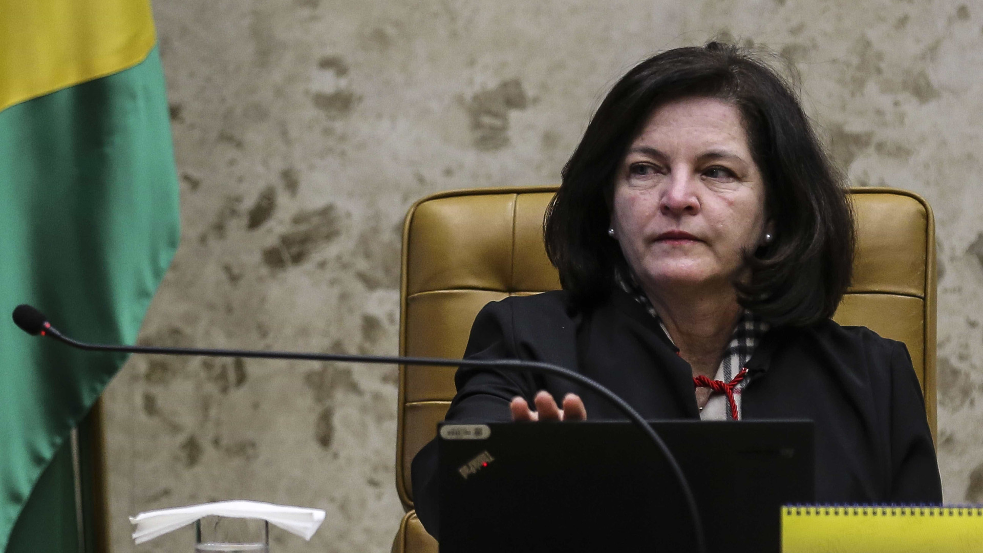 Dodge é favorável à aprovação com ressalvas das contas de Bolsonaro