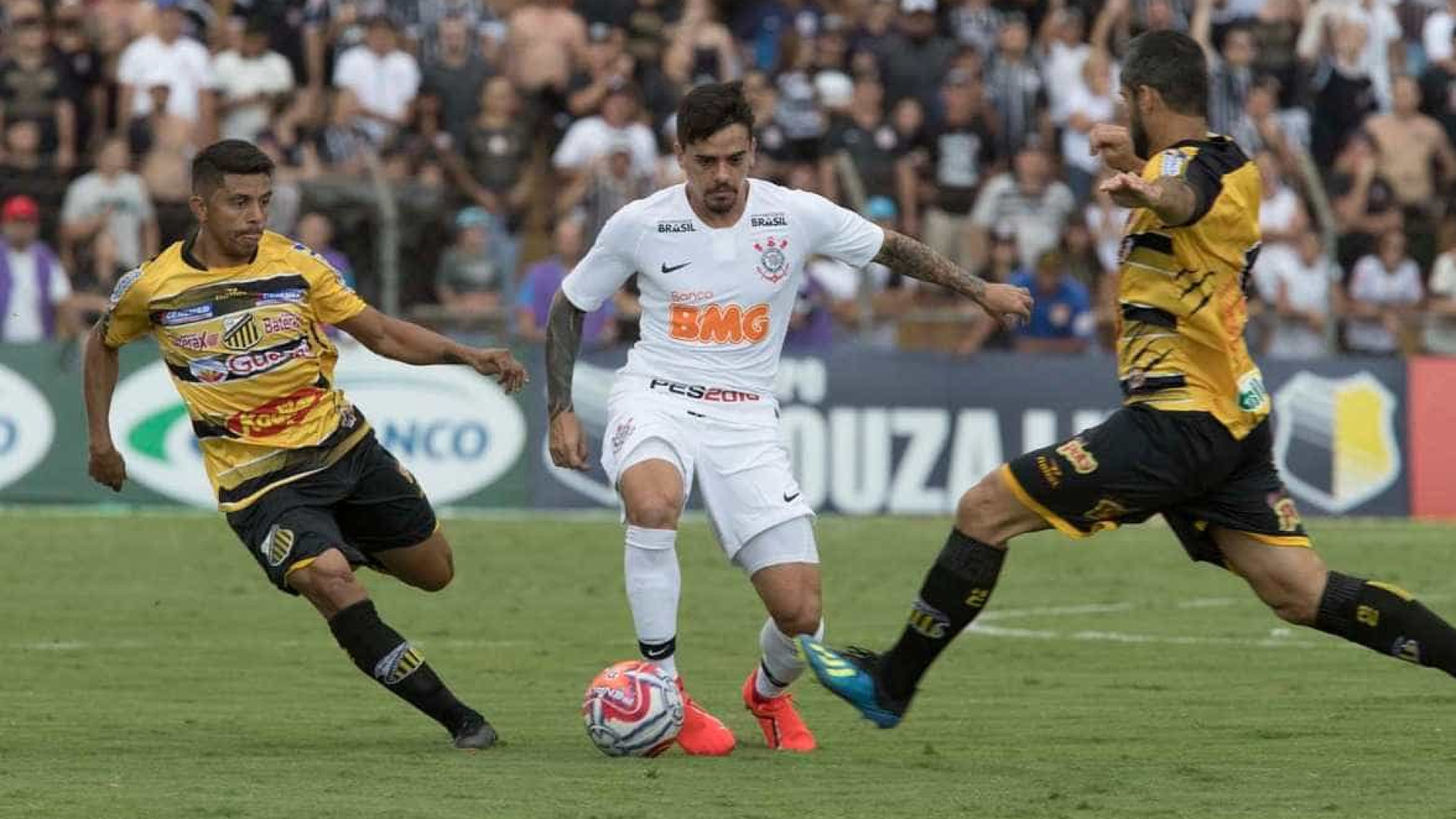 Corinthians perde do Novorizontino e segue ameaçado