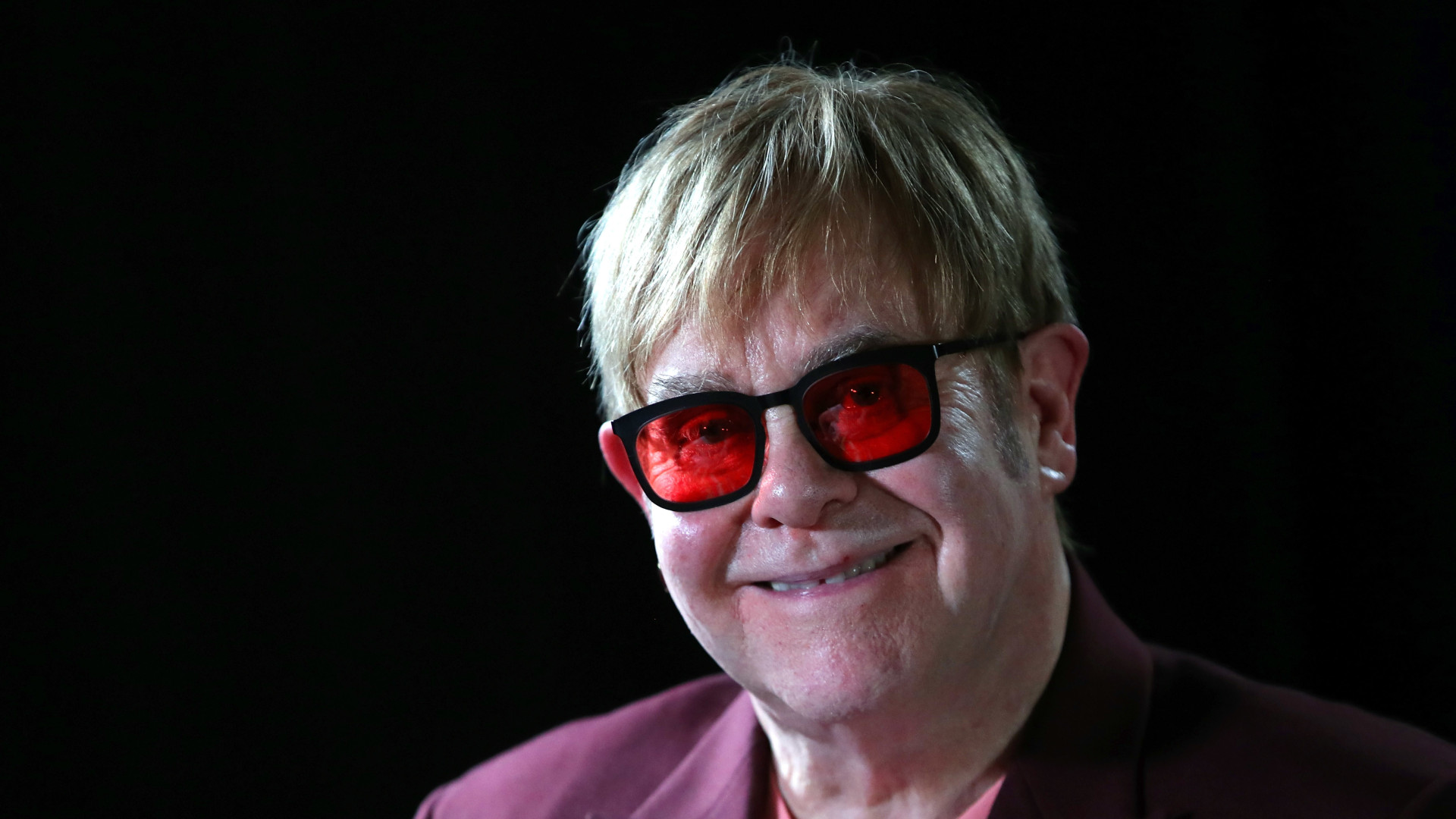 Filme sobre a vida de Elton John ganha trailer oficial