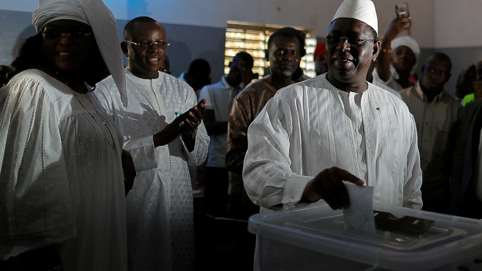 Senegal faz eleições presidenciais neste domingo