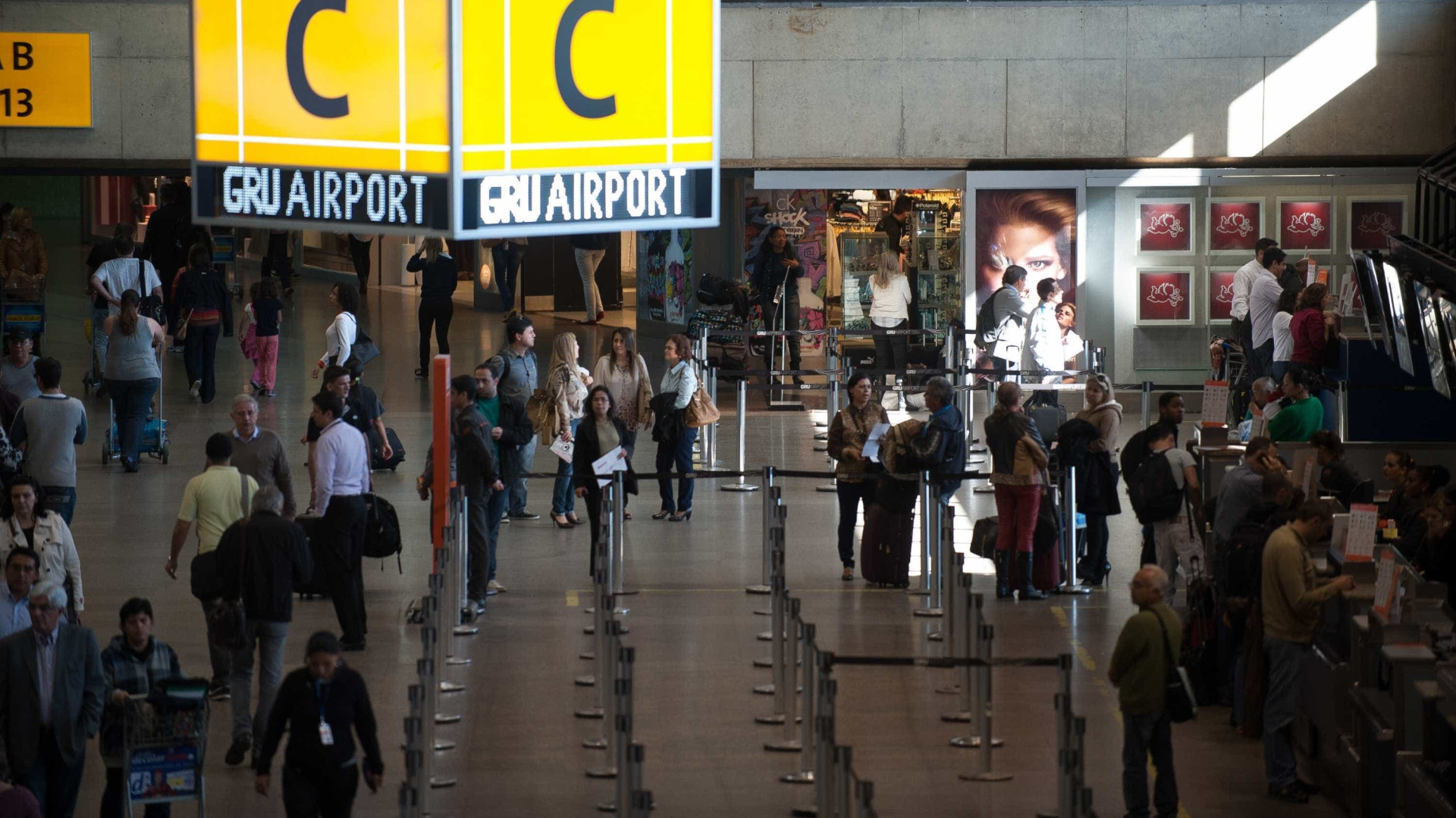 Dez empresas têm interesse em leilão de aeroportos