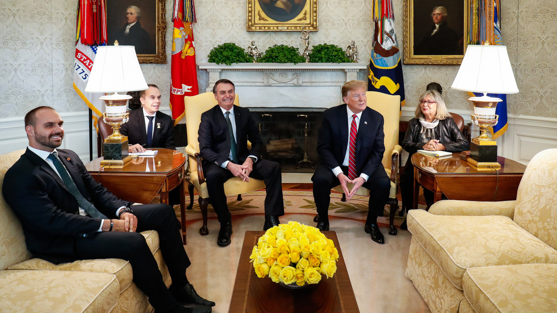 Trump foi quem me chamou para o Salão Oval, diz Eduardo Bolsonaro