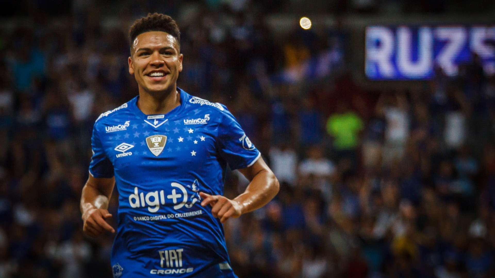 M. Gabriel surpreende até comissão e vira peça fundamental no Cruzeiro