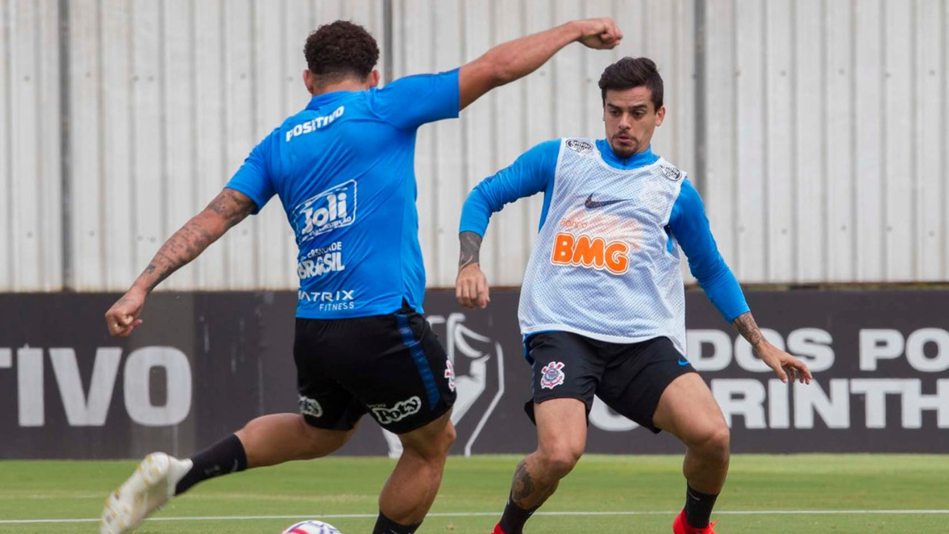 Corinthians: Carille confirma volta de Fagner em lista de relacionados