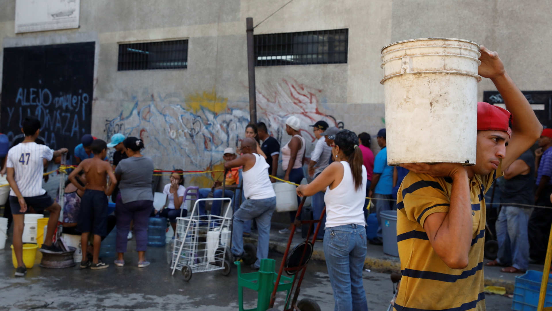 Venezuela está sob 'emergência humanitária complexa', diz ONG