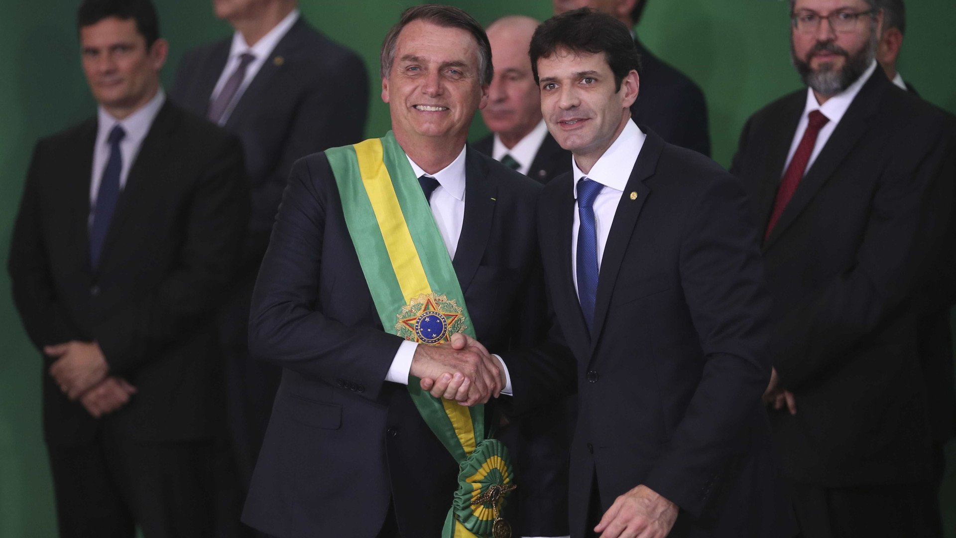 Bolsonaro: 'ainda não é o caso' de decisão sobre ministro do Turismo