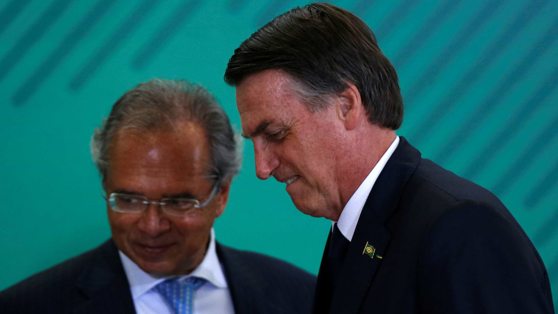 Bolsonaro diz que sancionará auxílio a informais, intermitentes e MEIs