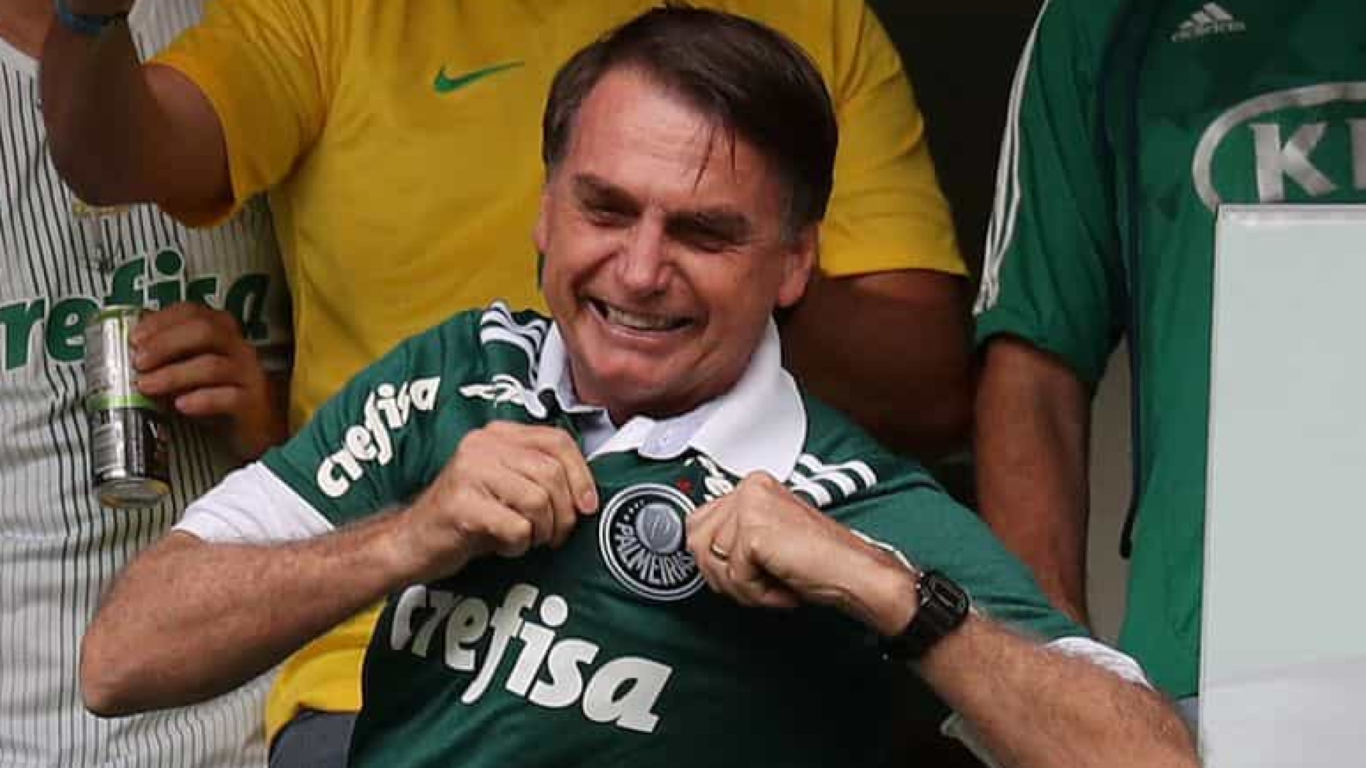 Bolsonaro parabeniza Palmeiras pelo título do Paulistão