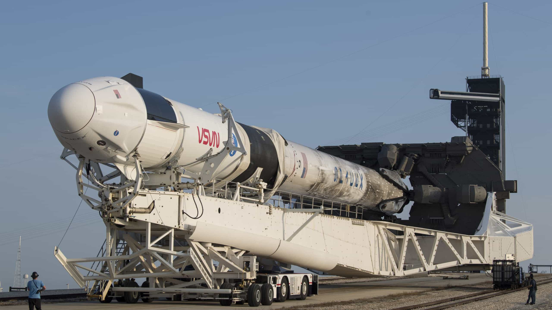 Adiado terceiro voo tripulado da SpaceX para estação internacional