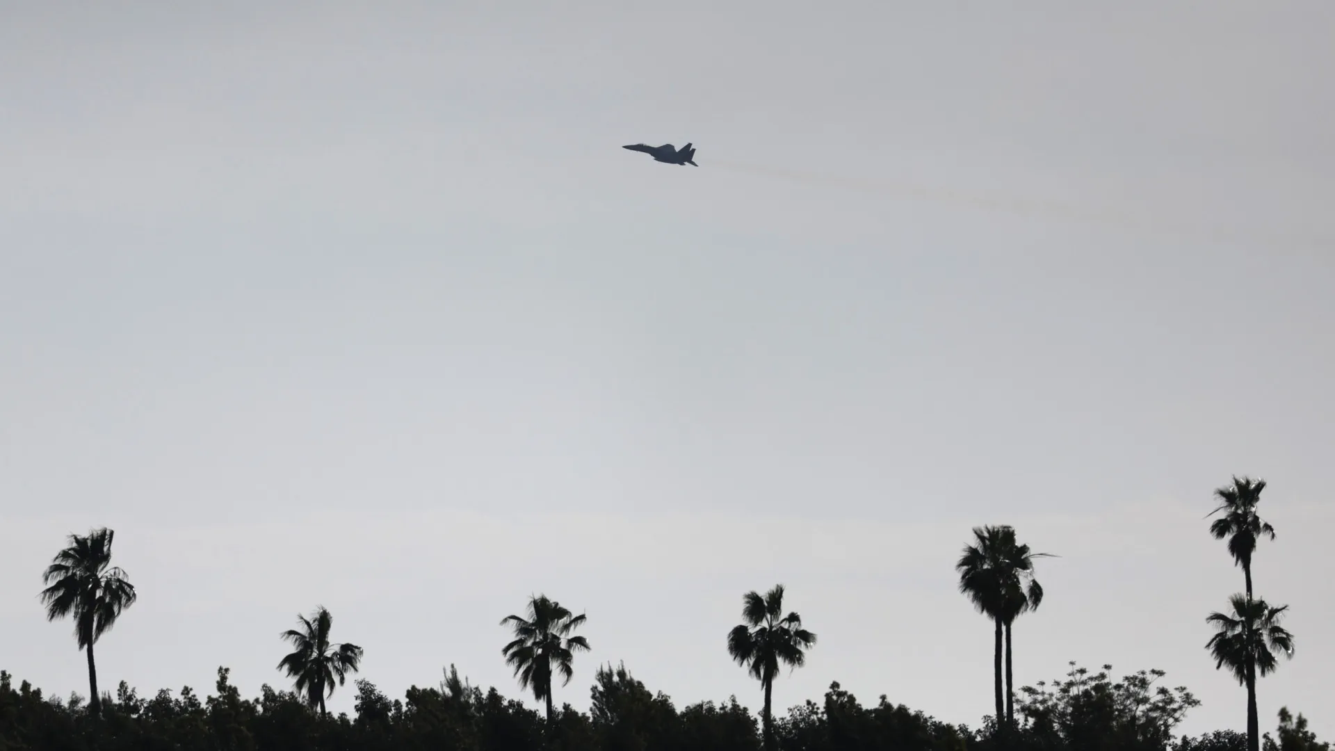 
                    Ataque do Irã deixa 14 feridos em Israel, incluindo criança em estado gra
                