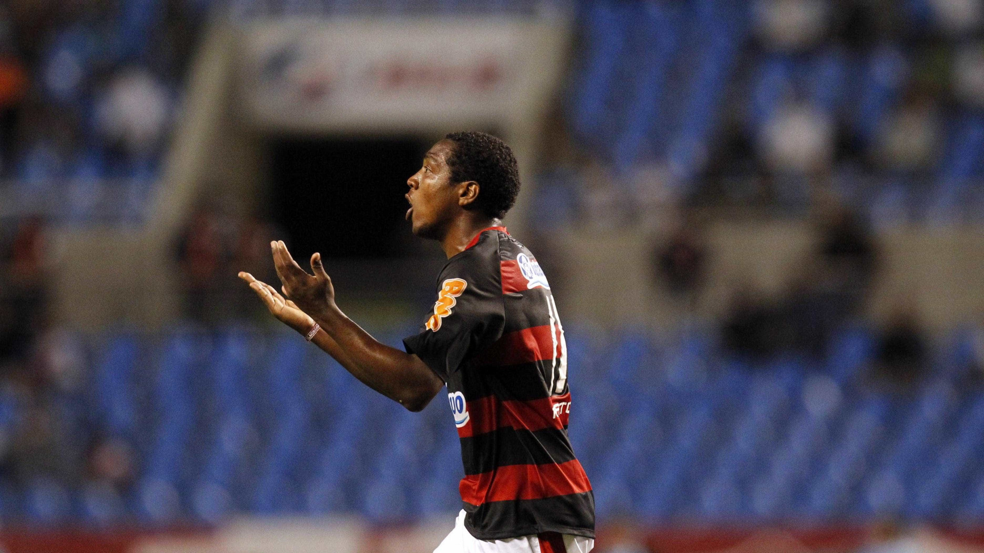 Flamengo da 'Era Bandeira' vira o ano pela 1º vez de 'mãos vazias'