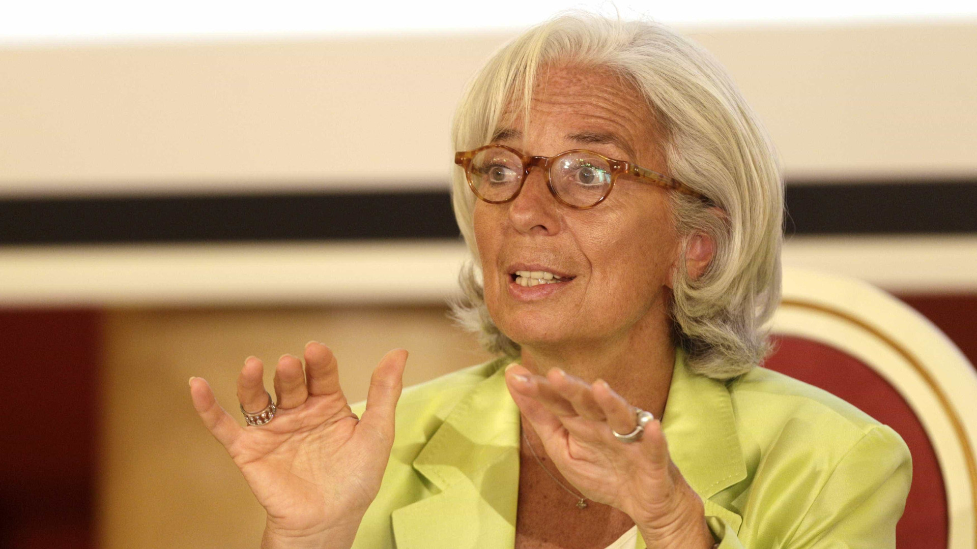 Lagarde diz que crescimento global é baixo e beneficia a poucos