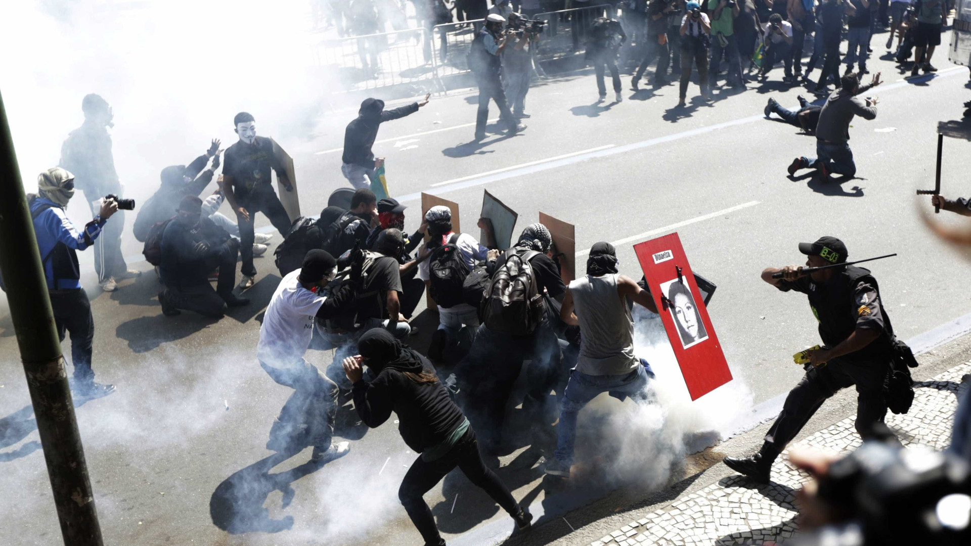 Manifestações artísticas denunciam a violência policial