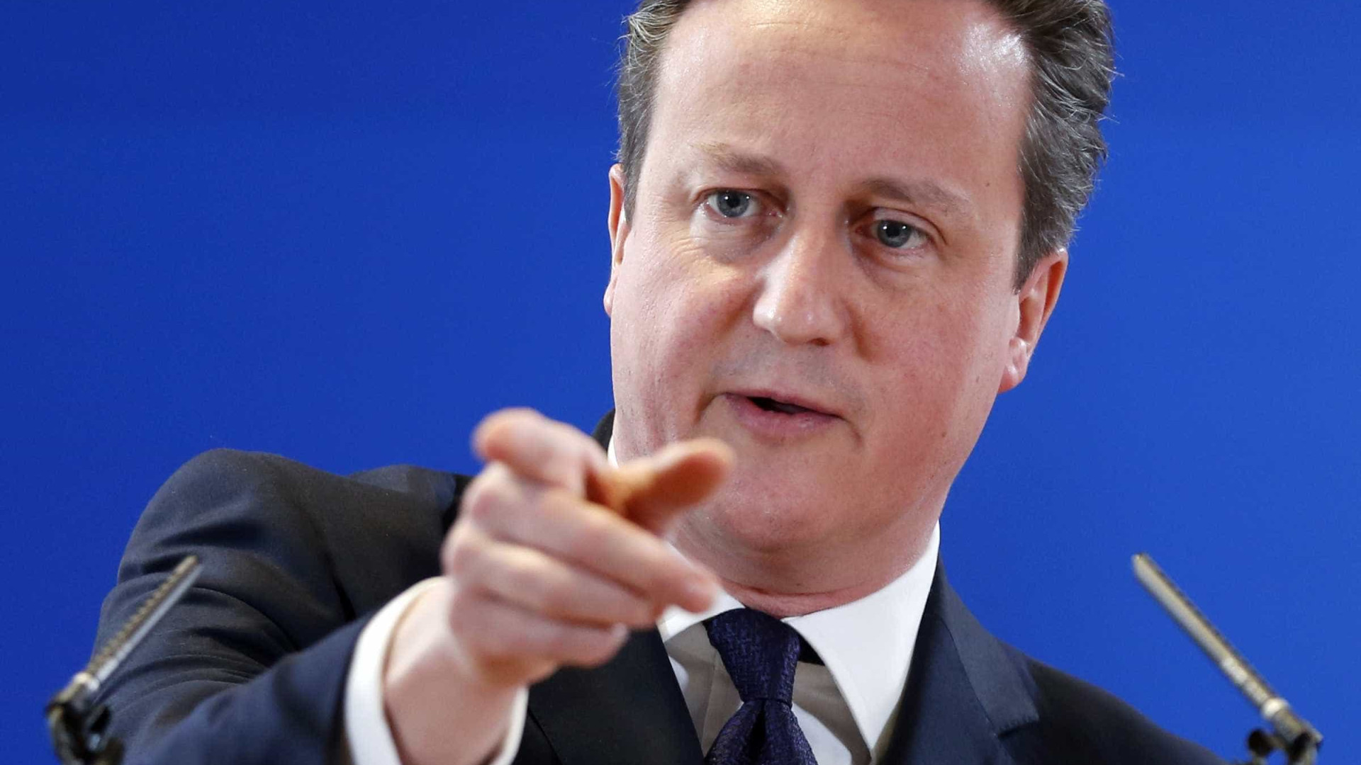 Cameron vai adotar medidas contra EI após decapitação de refém