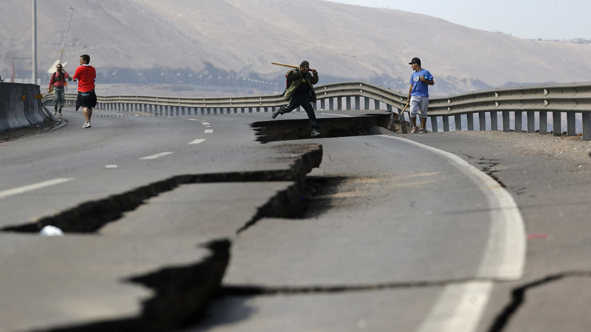 Dois tremores de terra voltam a atingir o Chile
