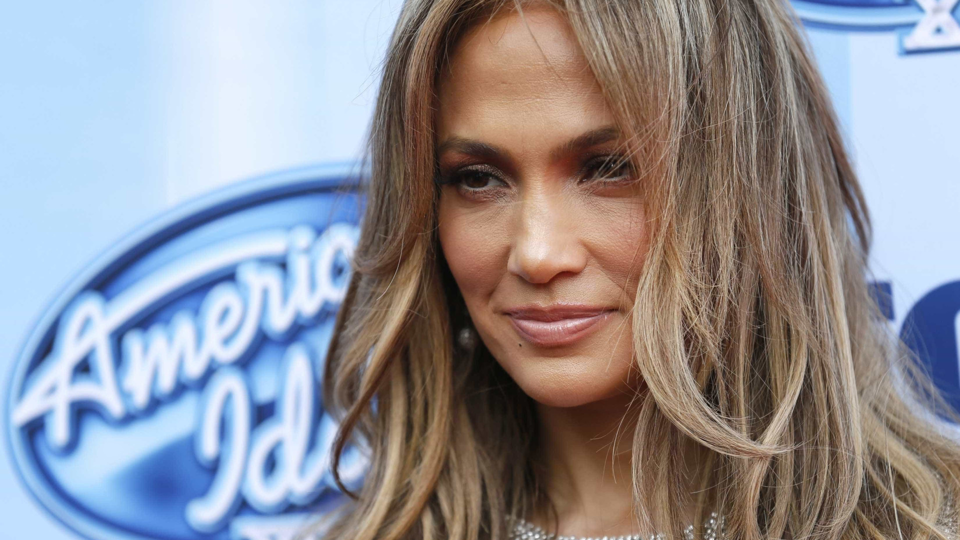 Jennifer Lopez diz que sempre se cobrou muito durante sua vida