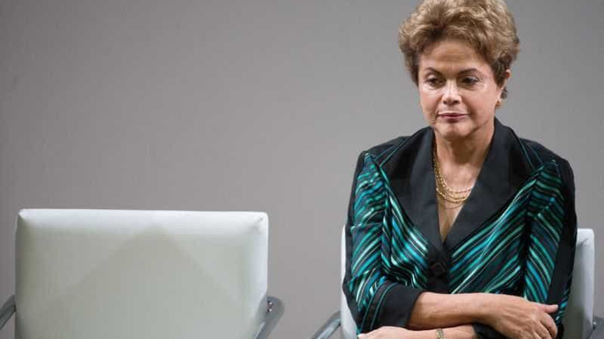 'Diálogo é encontrar unidade na diversidade', diz Dilma em rede social