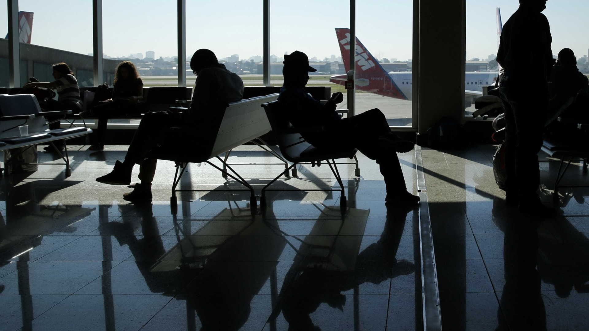 Coronavírus: aeroportos brasileiros usam alerta sonoro
