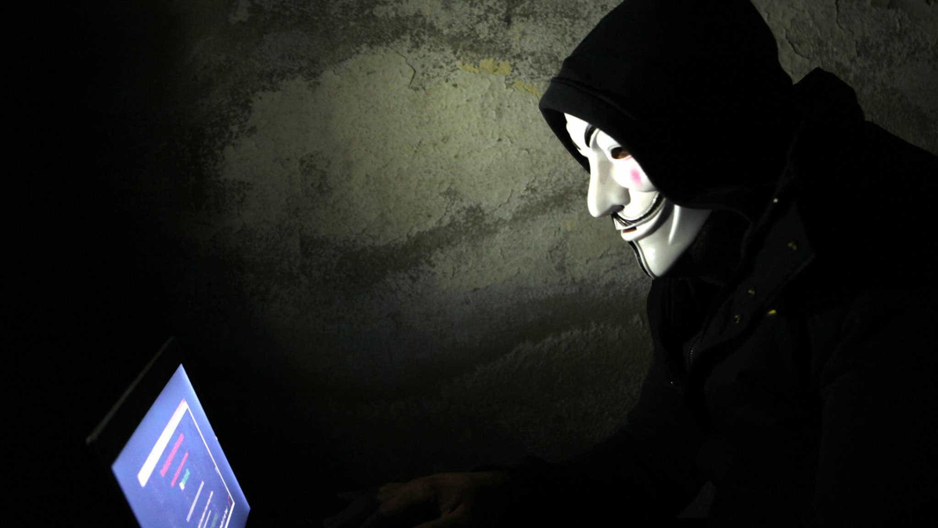 Grupo Anonymous declarou "guerra cibernética" contra a Rússia