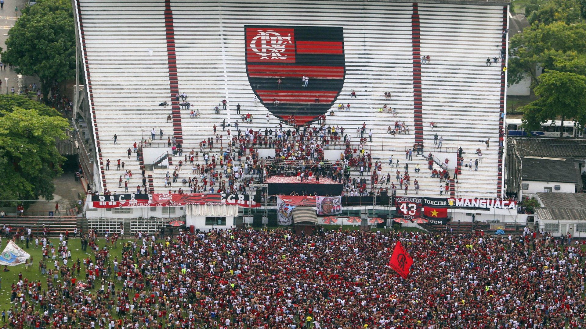 Flamengo ataca CBF, que diz que adversários têm de aprovar jogos em BSB
