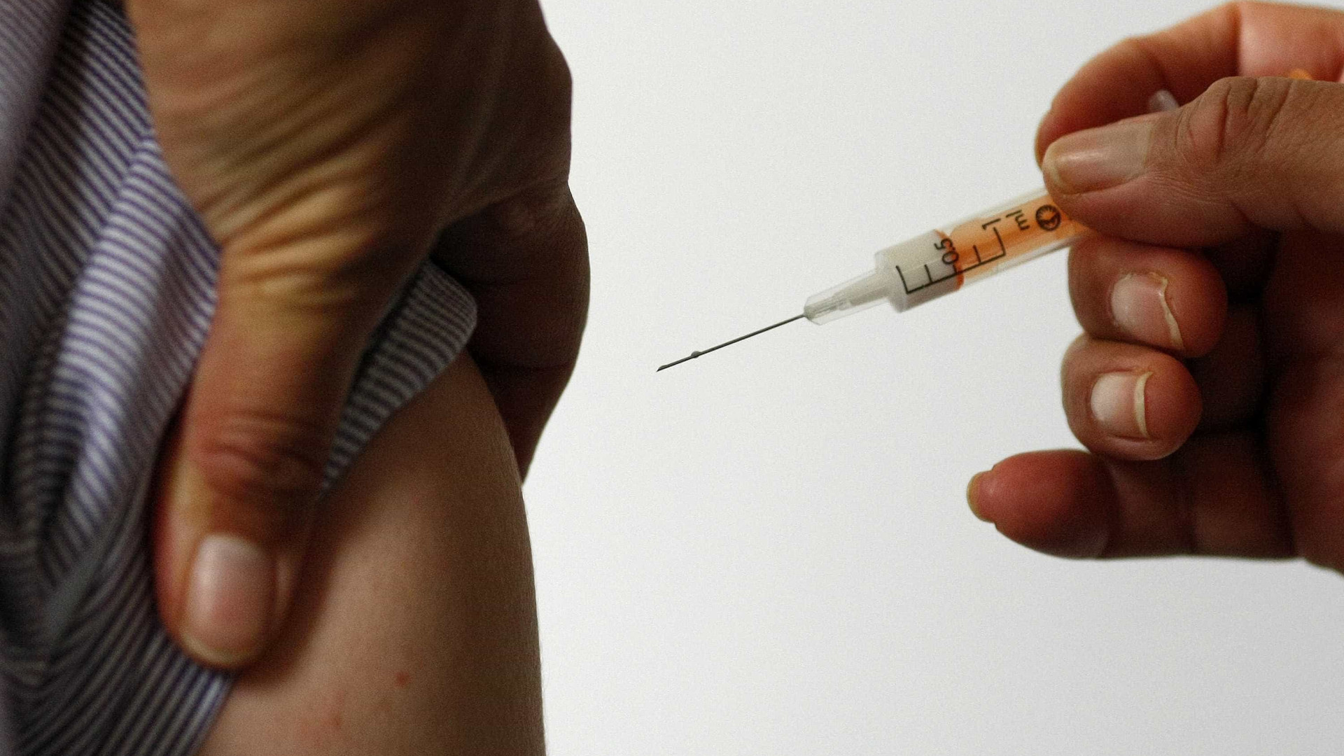 Meninos de 12 e 13 anos serão vacinados 
contra HPV a partir de janeiro