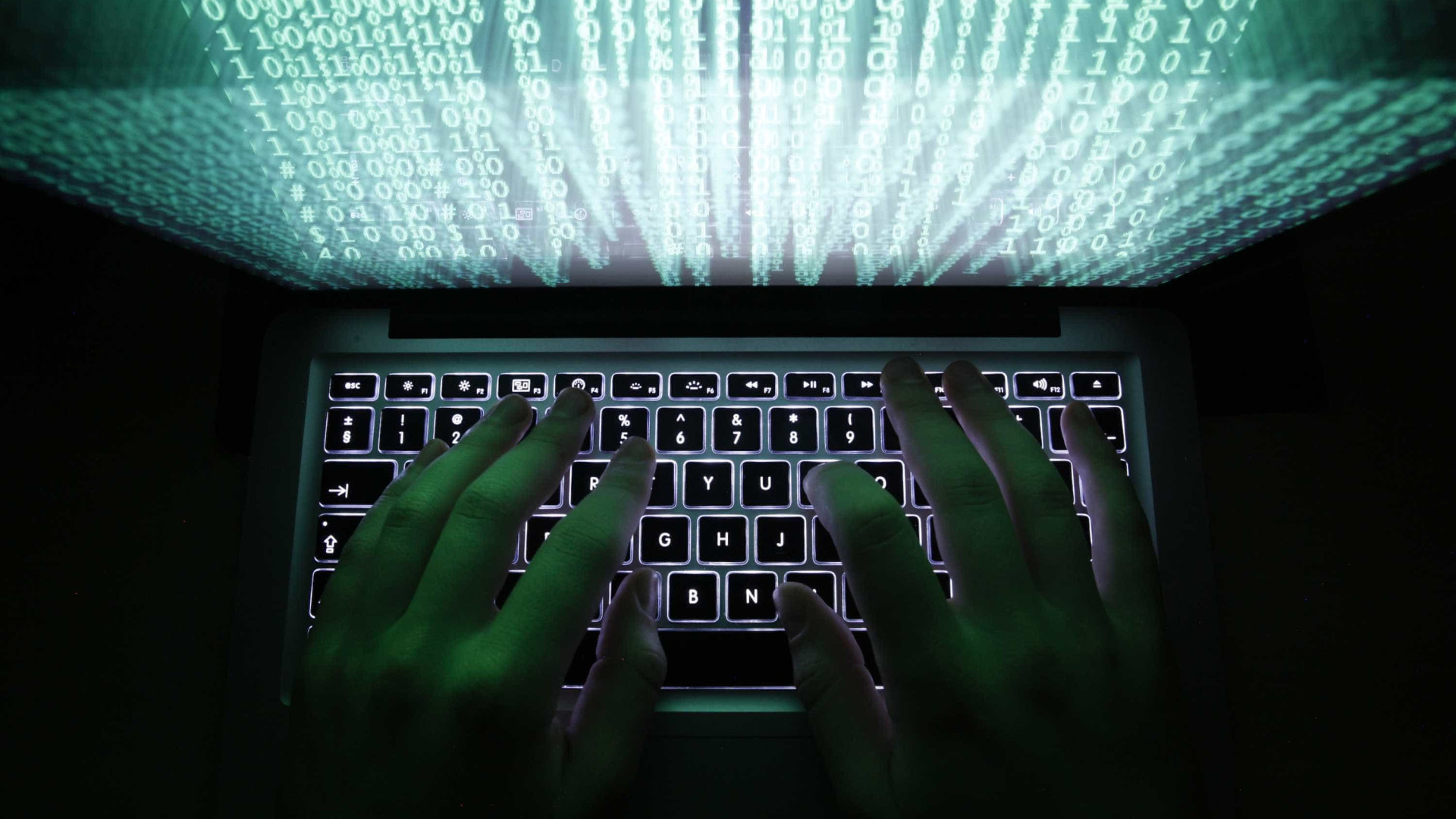 EUA incrimina 7 russos por ataques cibernéticos