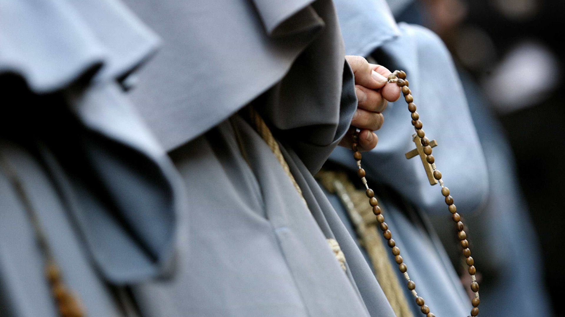 Papa admite 'problema' de abusos contra freiras